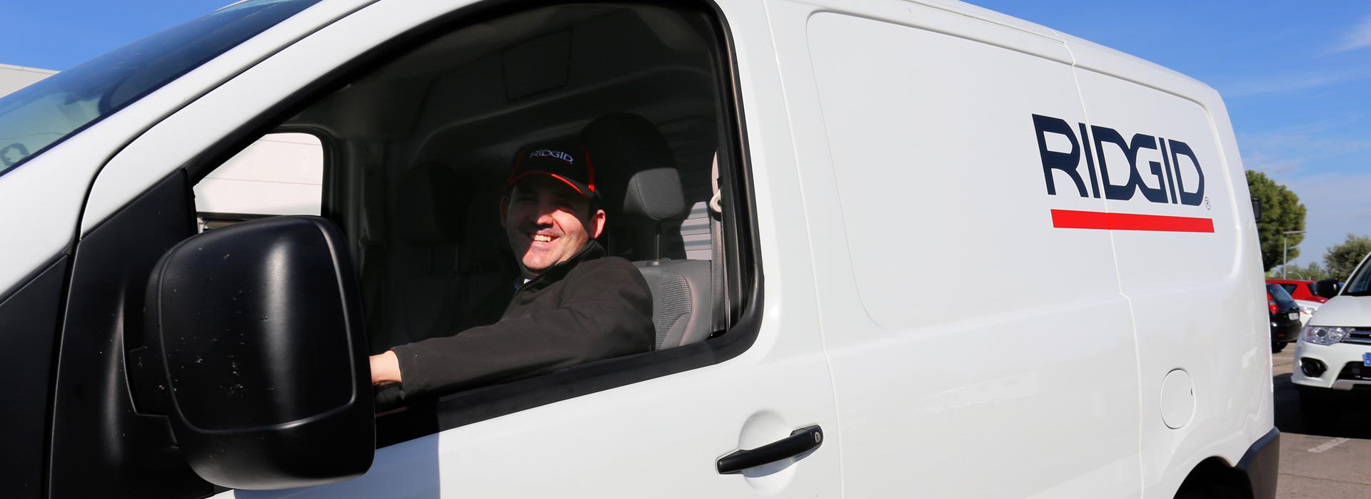 Demostración y venta de productos RIDGID