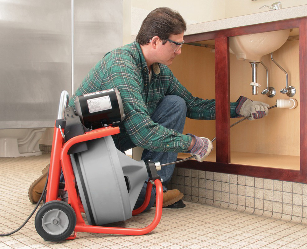 Equipo de limpieza para desagües y tuberías con carro integrado