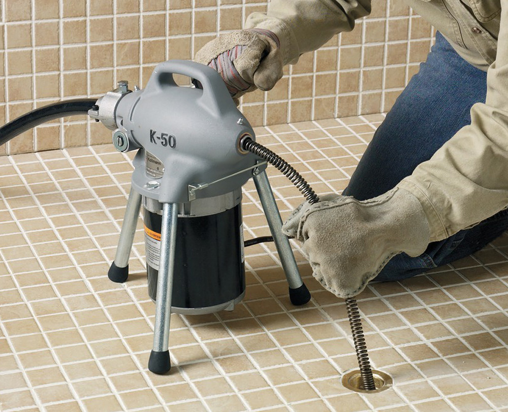 Desatascadora RIDGID K-50 para limpieza de desagües de 19 a 102 mm